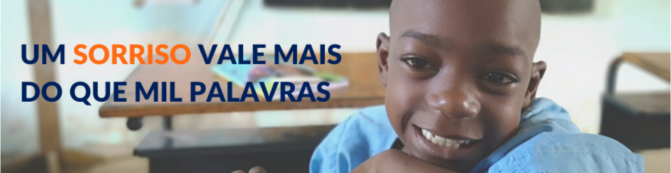 Mundo a Sorrir - Associação de Médicos Dentistas Solidários Portugueses}}