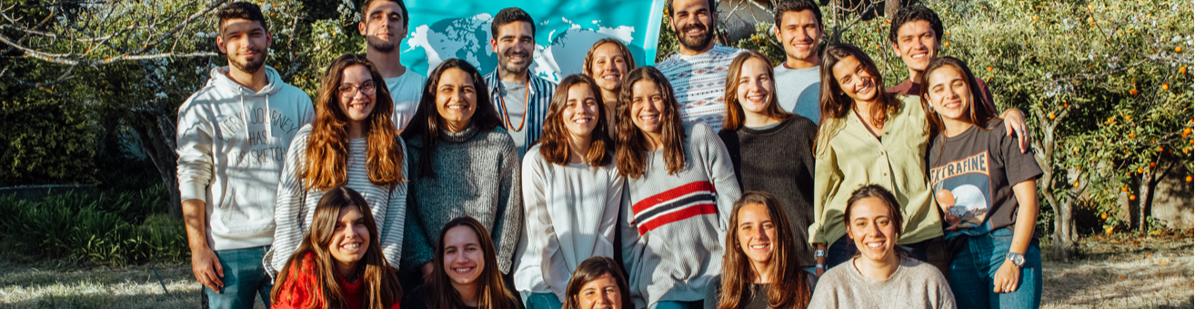 Move – Associação de Microcrédito e Empreendedorismo}}